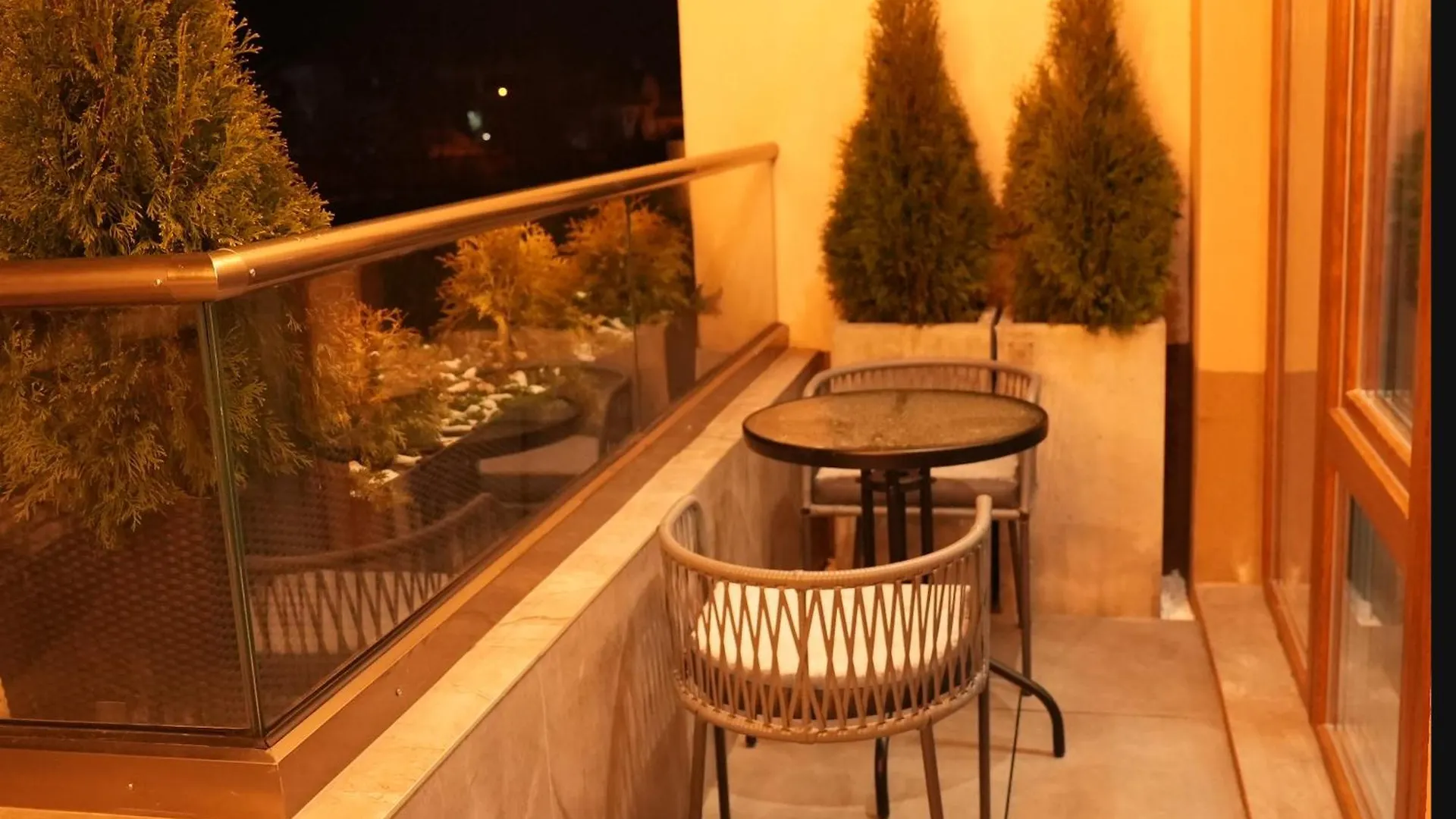 Aparthotel Skyspa Apartments - Апартаменти З Джакузі На Терасі З Видом На Печерськ Kyjev Ukrajina
