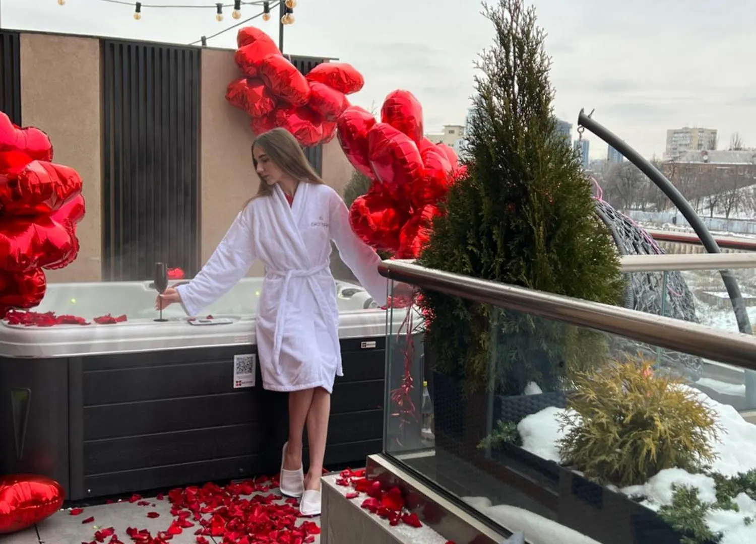Aparthotel Skyspa Apartments - Апартаменти З Джакузі На Терасі З Видом На Печерськ Kyiv